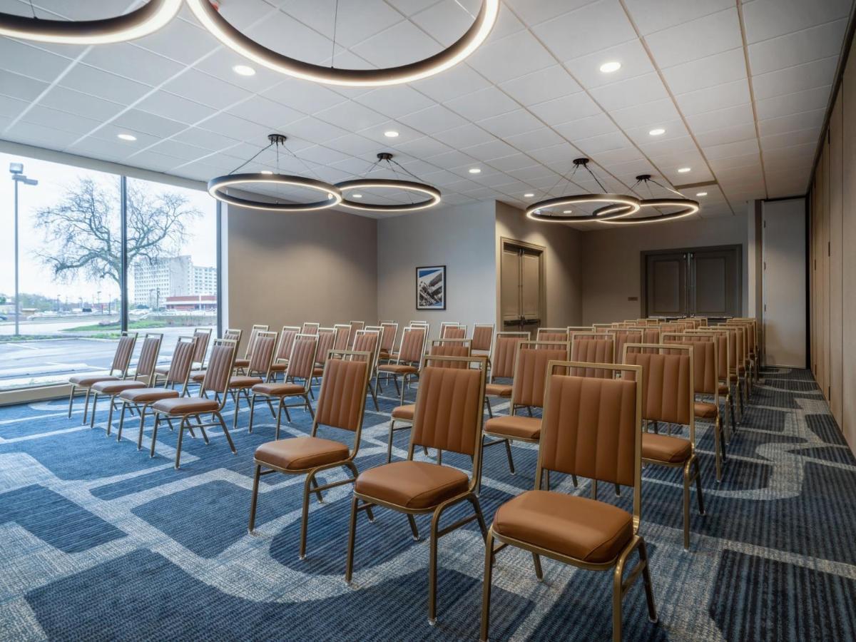 Holiday Inn Chicago O'Hare - Rosemont By Ihg Buitenkant foto