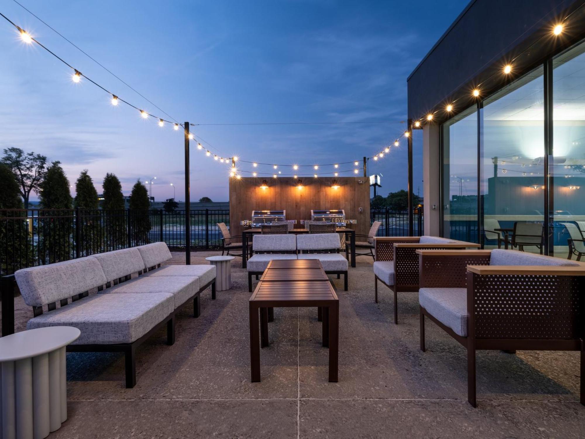 Holiday Inn Chicago O'Hare - Rosemont By Ihg Buitenkant foto